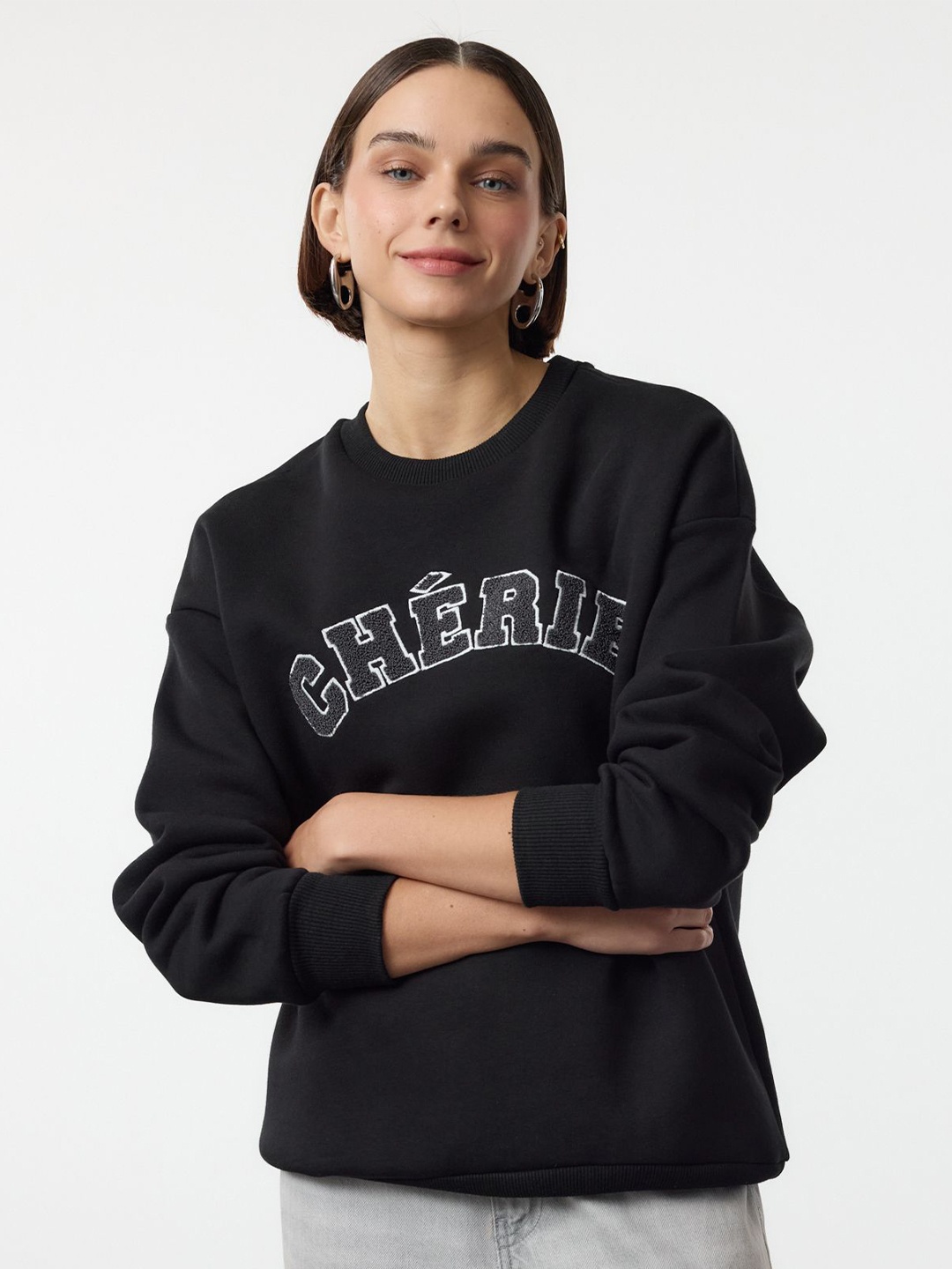 

Trendyol Women Embroidered Sweatshirt, Black