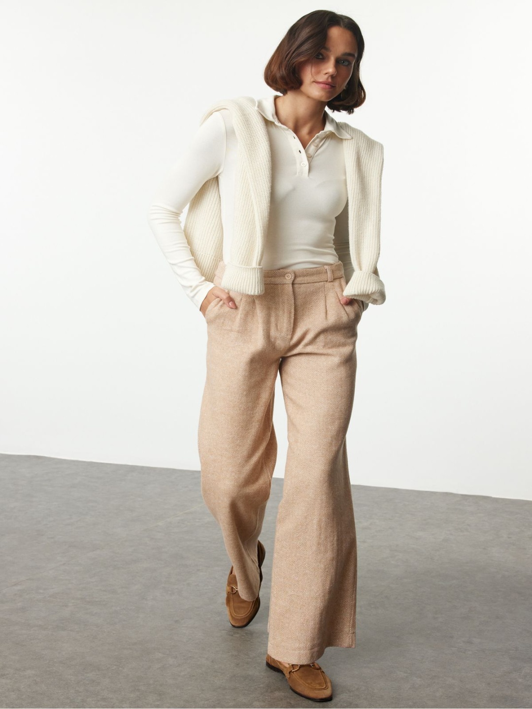

Trendyol Women Trousers, Beige