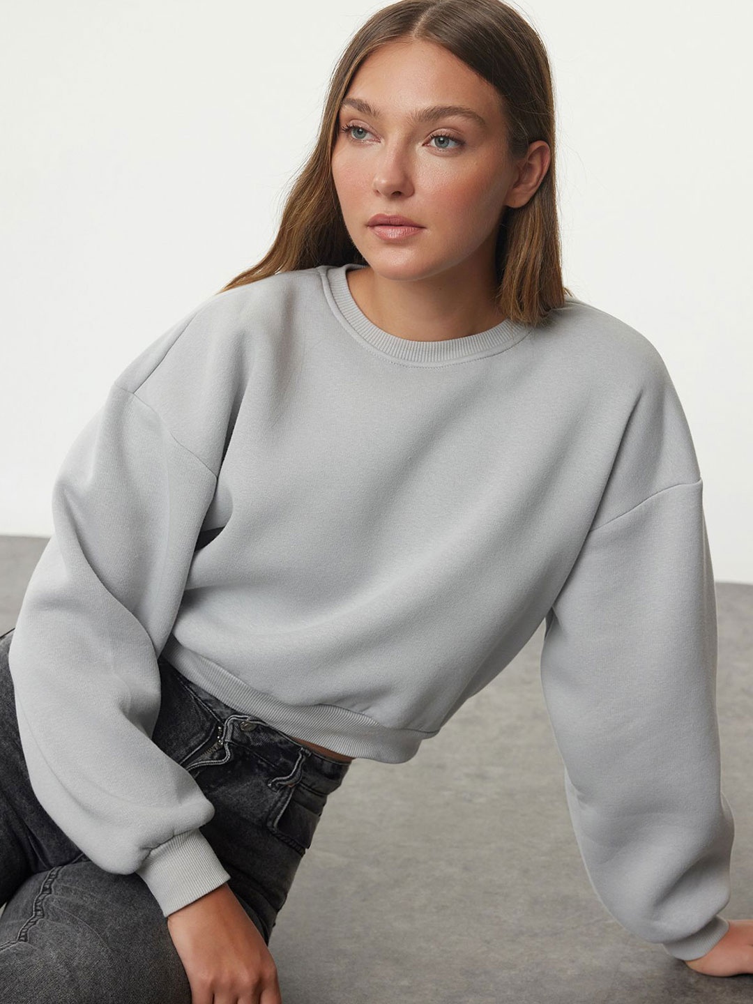

Trendyol Women Round Neck Sweatshirt, Grey