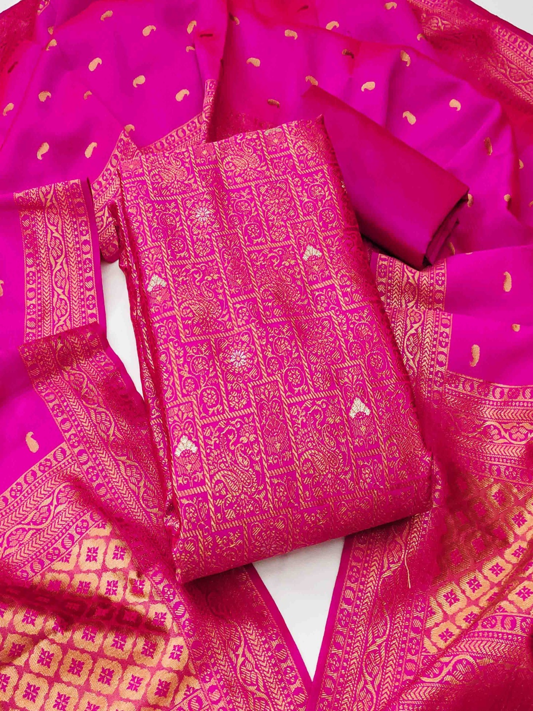 

Maroosh Ethnic Motifs Printed Unstitched Dress Material, Pink