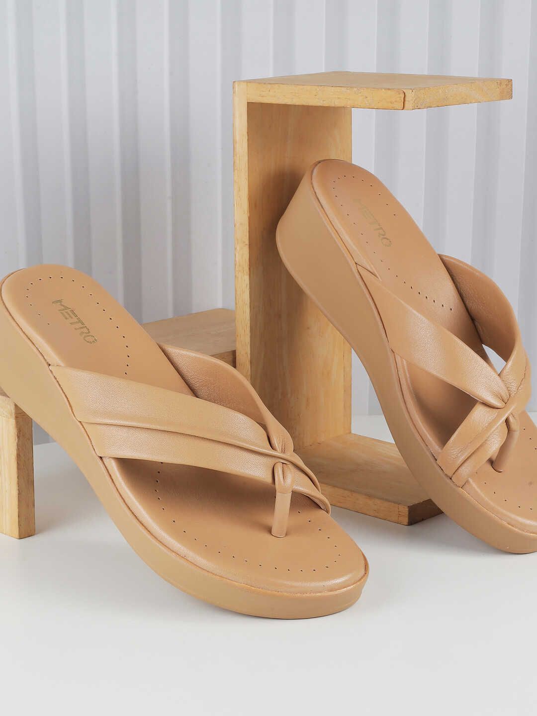 

Metro Women Leather One Toe Flats, Beige