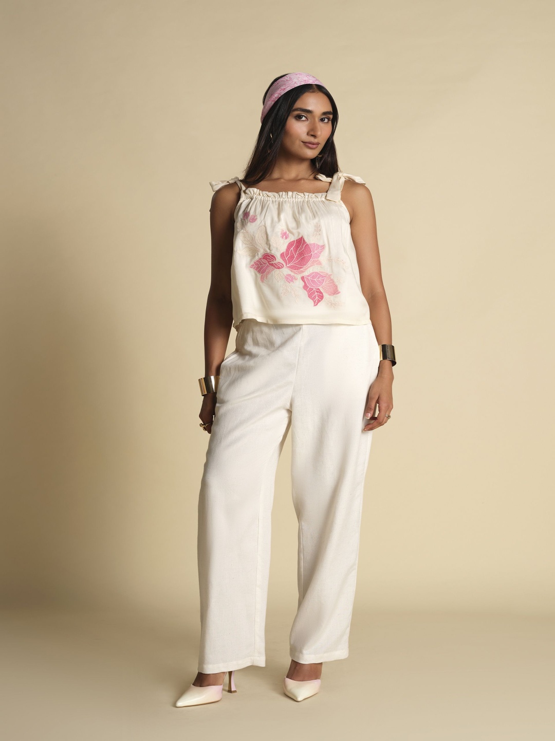 

Global Desi Women Relaxed Fit Mid-Rise Trousers, Off white
