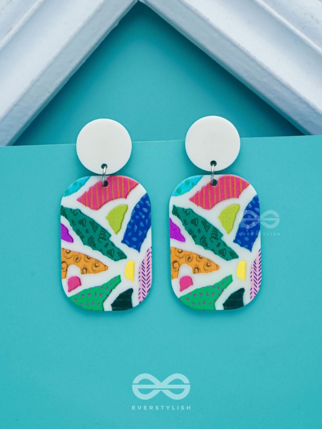 

EVERSTYLISH MAZE OF MARVELS Geometric Shaped Drop Earrings, White