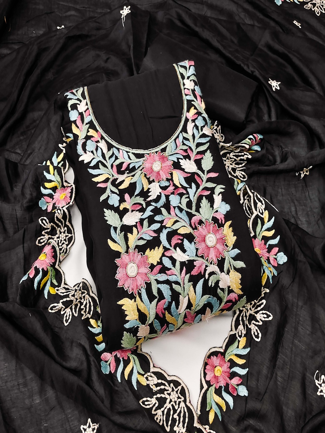 

Maroosh Floral Embroidered Unstitched Dress Material, Black