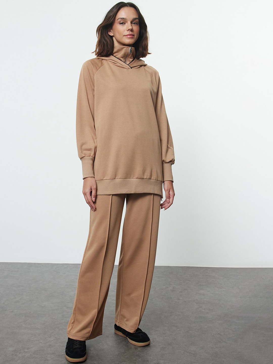

Trendyol Hooded Neck Long Sleeves Sweatshirt With Track Pant Co-Ords, Beige