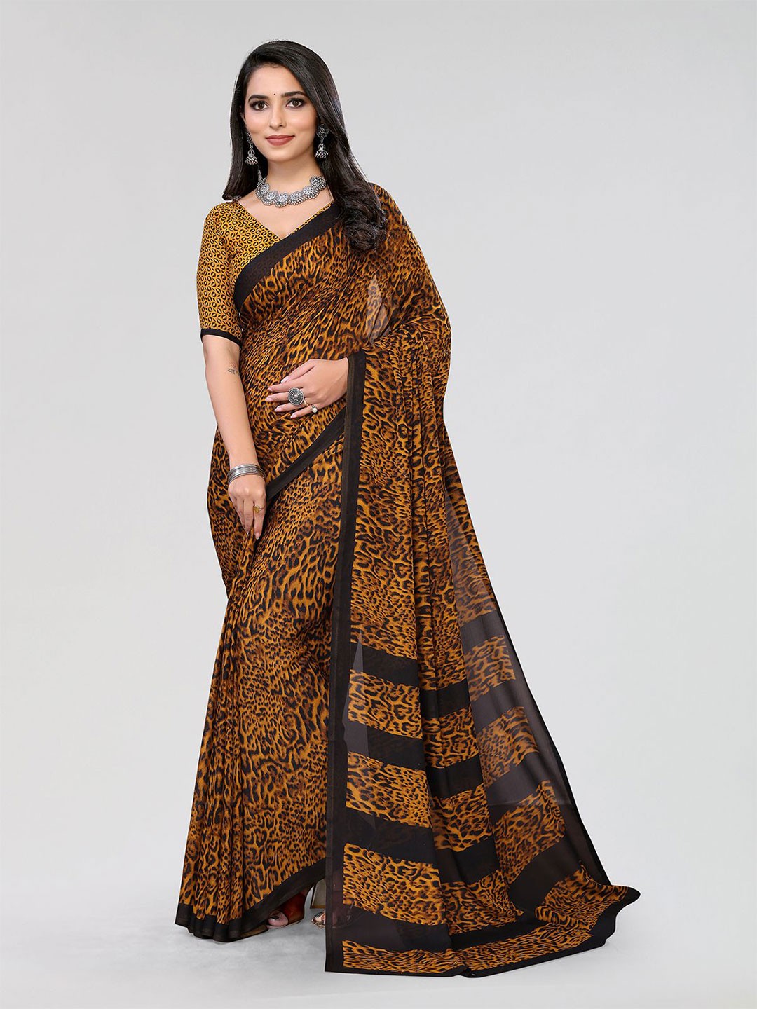 

Moda Rapido Floral Saree, Yellow