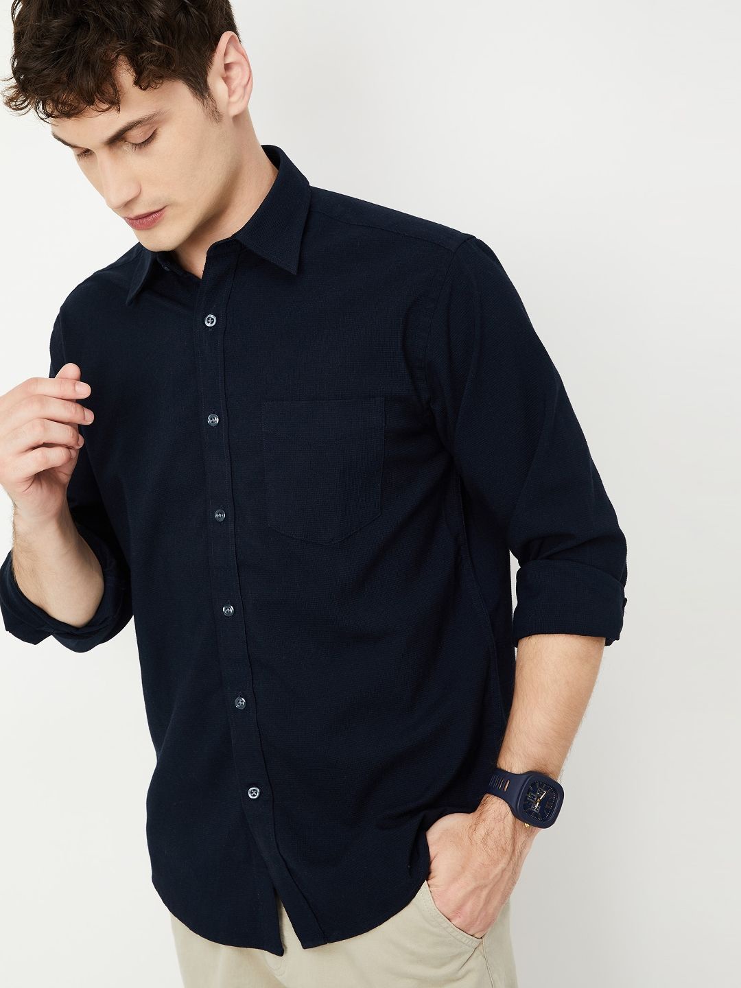 

max Men Spread Collar Solid Cotton Casual Shirt, Navy blue