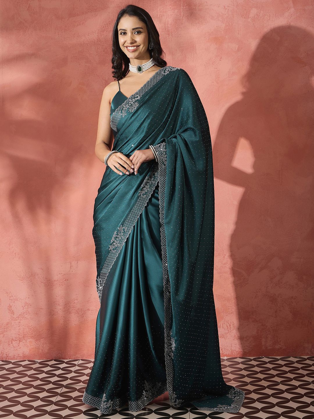 

Sangria Embellished Saree With Blouse Piece, Teal