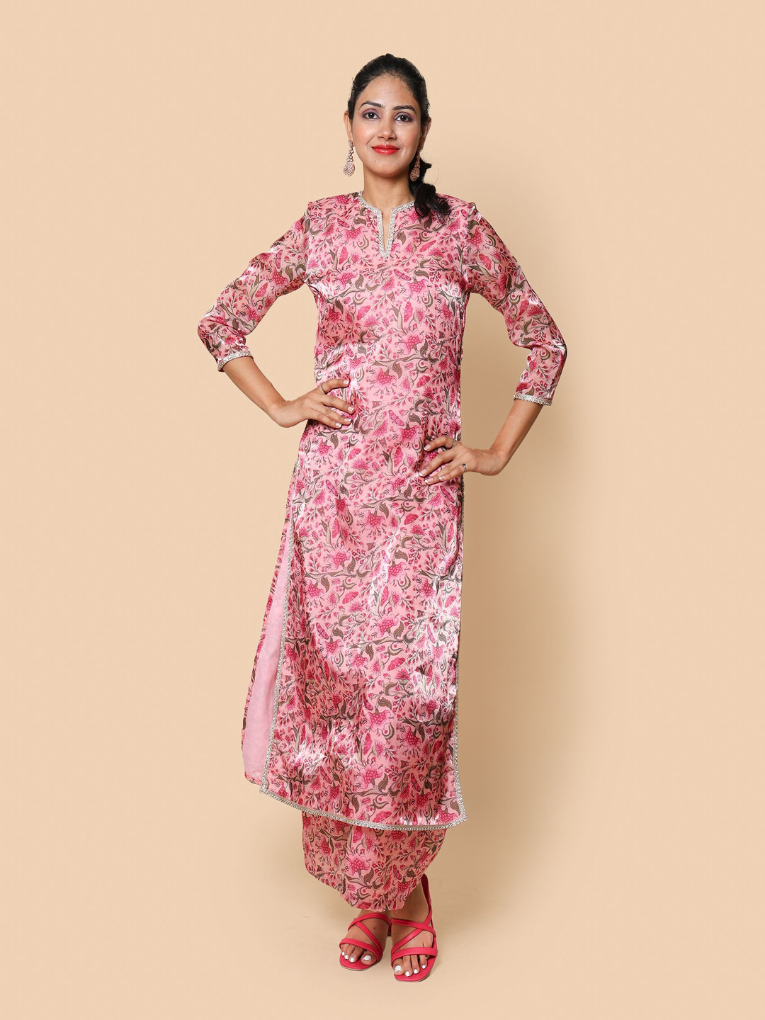 

KELLPAR Women Floral Printed Regular Silk Chiffon Kurta with Palazzos, Pink