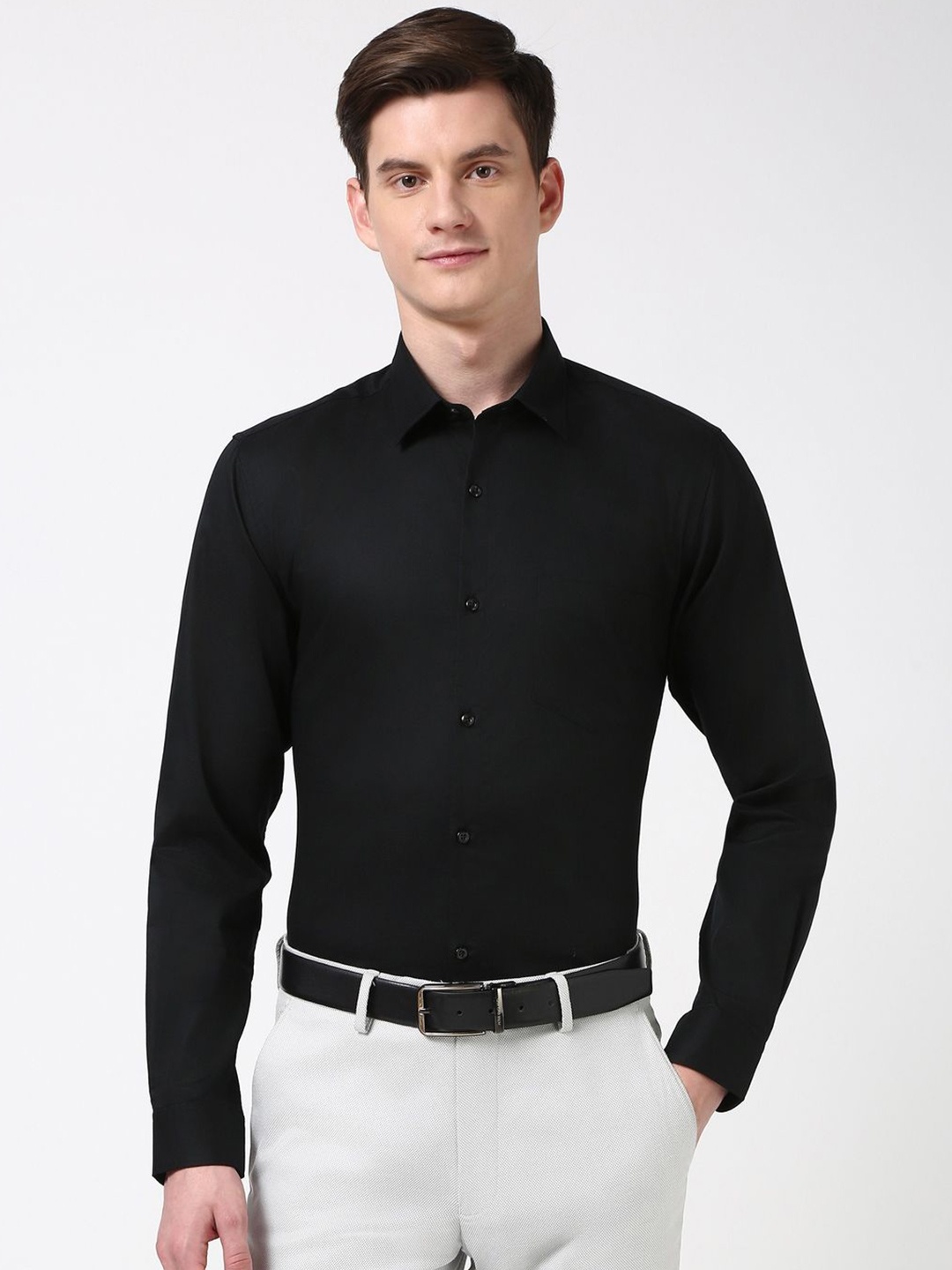 

Peter England Men Slim Fit Spread Collar Solid Cotton Formal Shirt, Black
