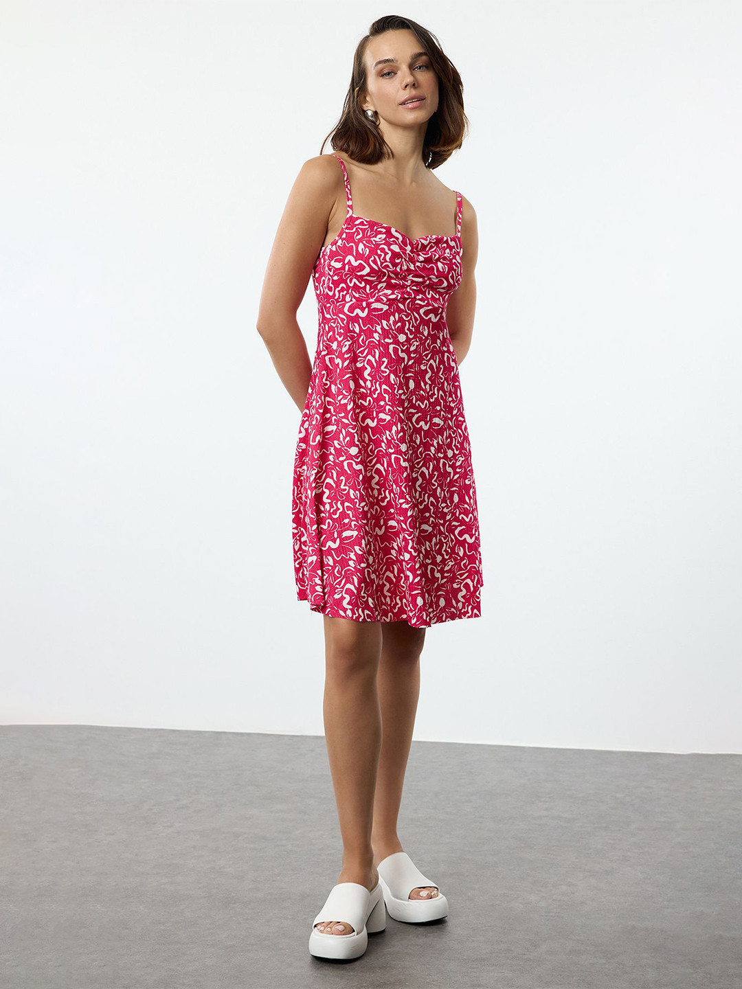 

Trendyol Women Dress, Na