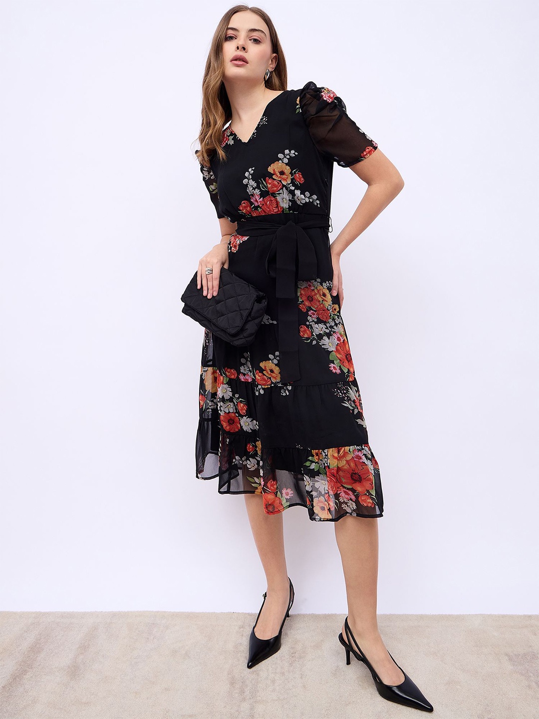 

Styli Women V-Neck Puff Sleeves Tiered Midi Dress, Black