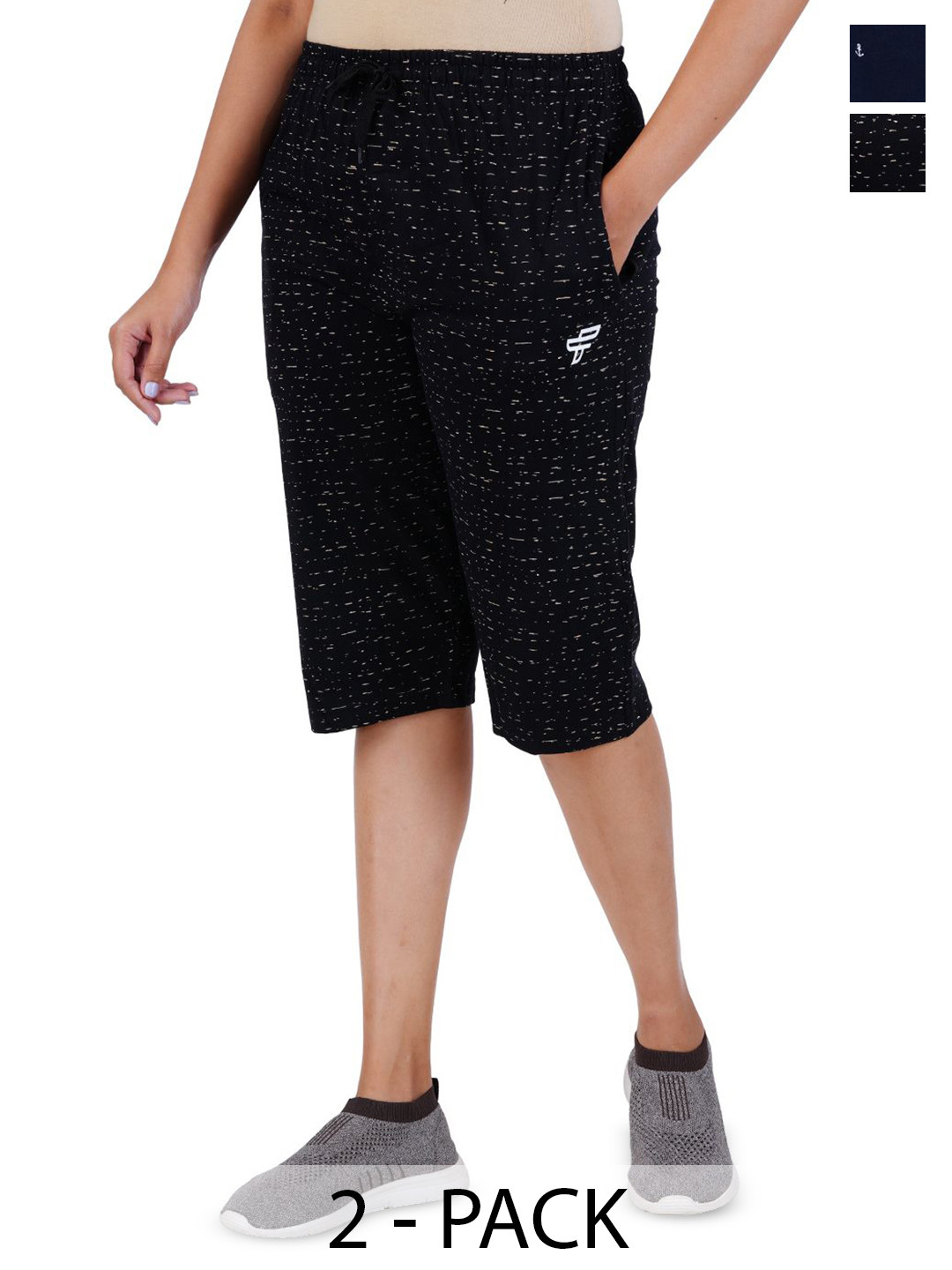 

FEEL TRACK Women Printed Capris, Black