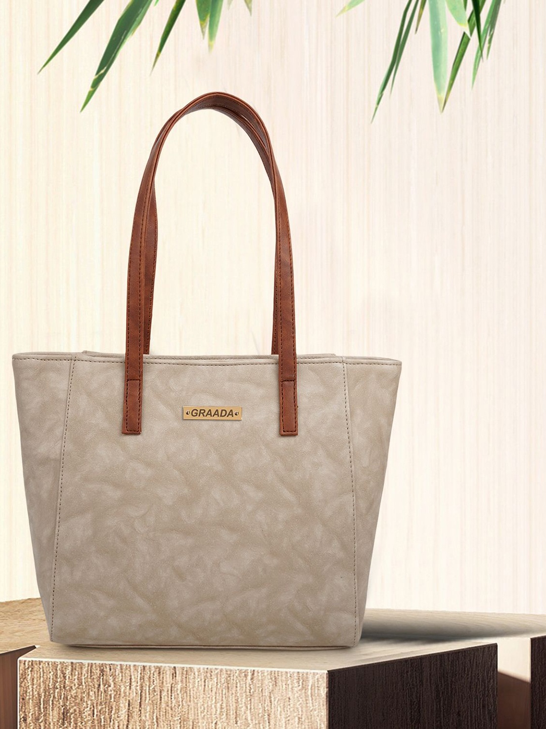 

GRAADA Structured Shoulder Bag, Cream