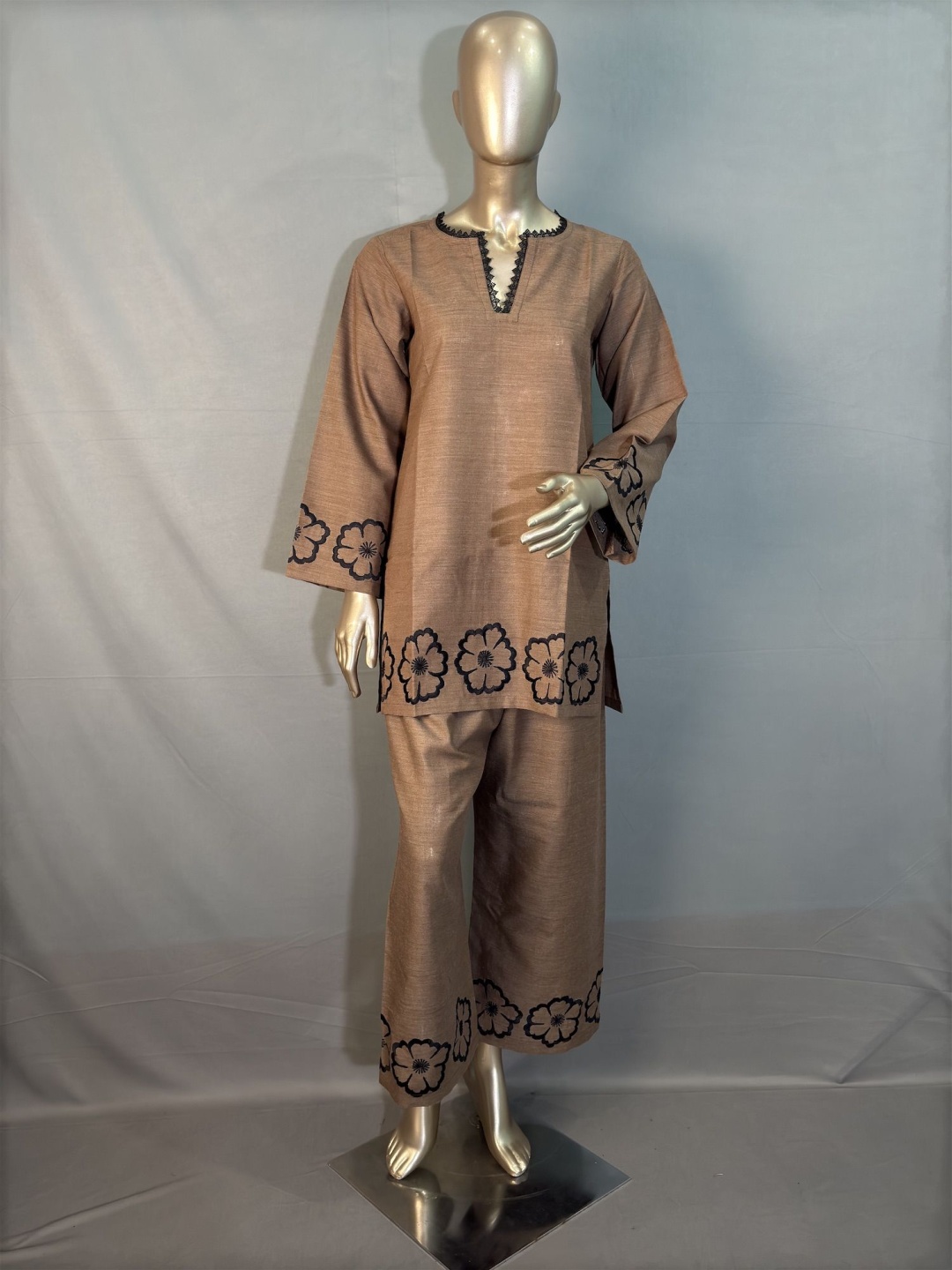 

Kihums Floral Printed Jute Cotton Tunic with Palazzos, Beige