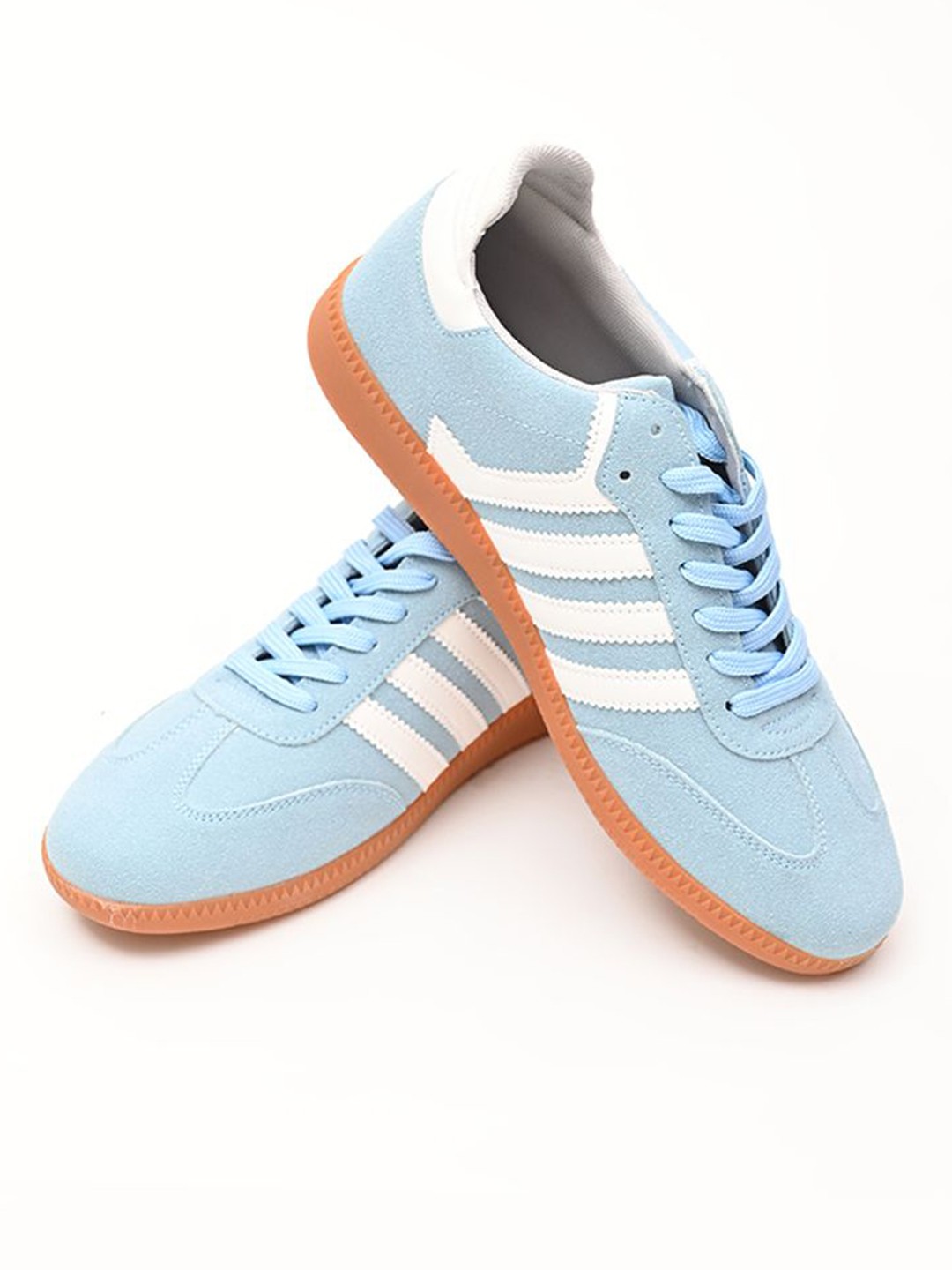

Snitch Men Blue Textured Sneakers