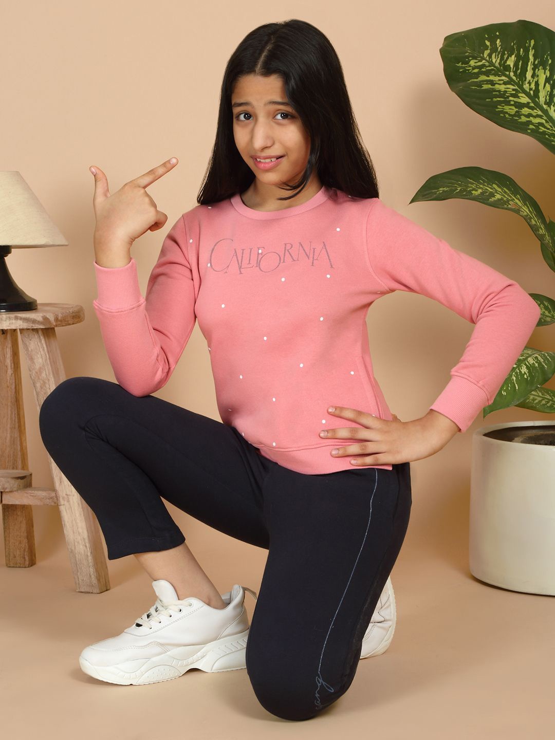 

Sweet Dreams Girls Printed Sweatshirt, Pink