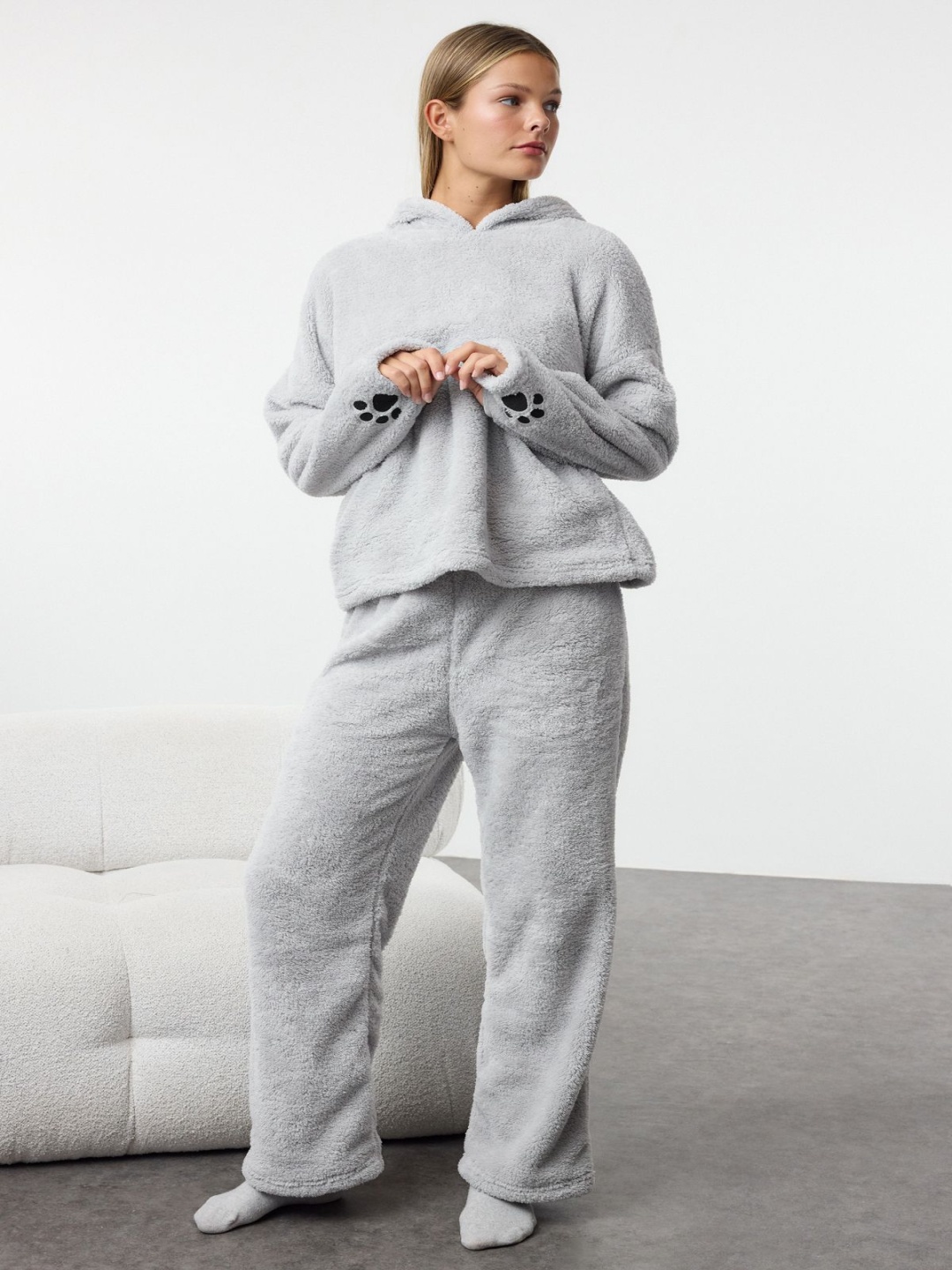 

Trendyol Women Night suit, Grey