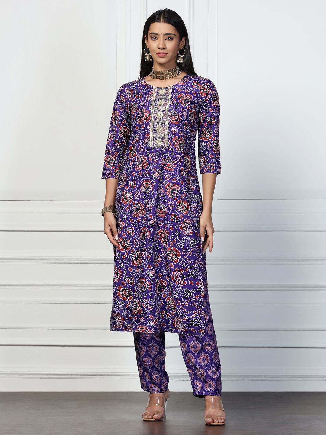 

Moda Rapido Floral Printed Zari Straight Kurta With Trouser, Violet