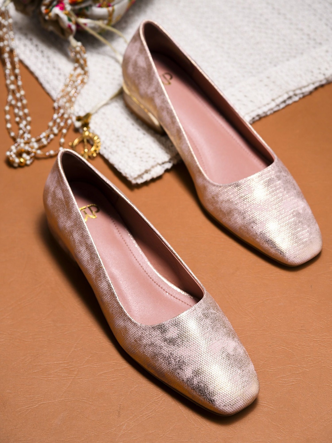 

THE WHITE POLE Women Stylish Trending Block Heels Mule Bellies Sandal, Rose gold