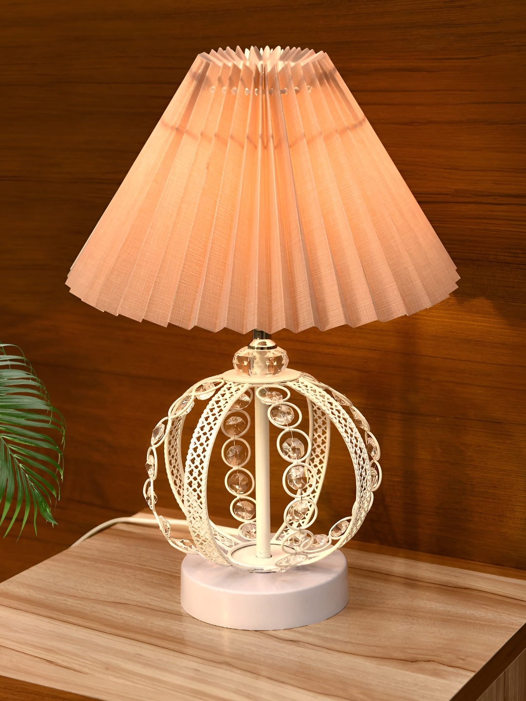 

Homesake Beige Metal Industrial Frusturical Shaped Table Lamp