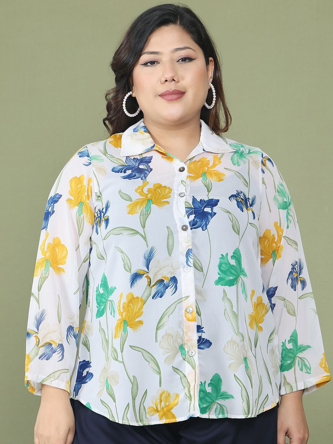 

theRebelinme Women Plus Size Spread Collar Floral Printed Casual Shirt, White