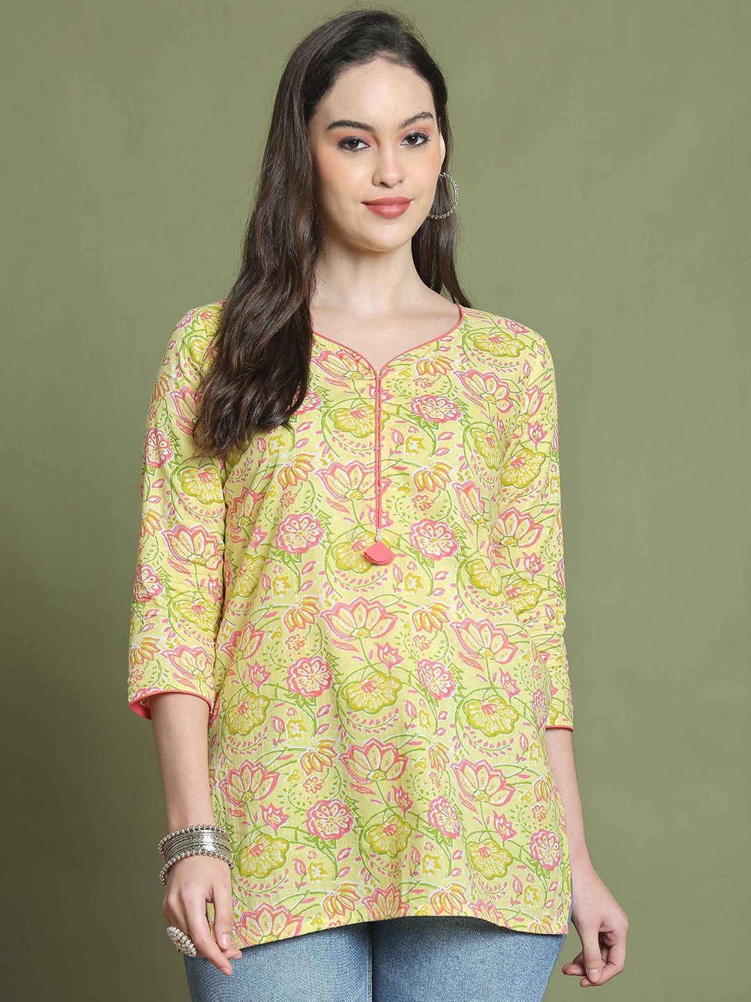 

Roly Poly Women Sweetheart Neck Printed Pure Cotton Tunic, Yellow