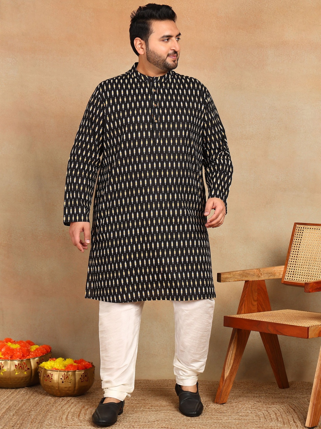 

Sztori Plus Size Woven Design Geometric Printed Mandarin Collar Straight Kurta, Black