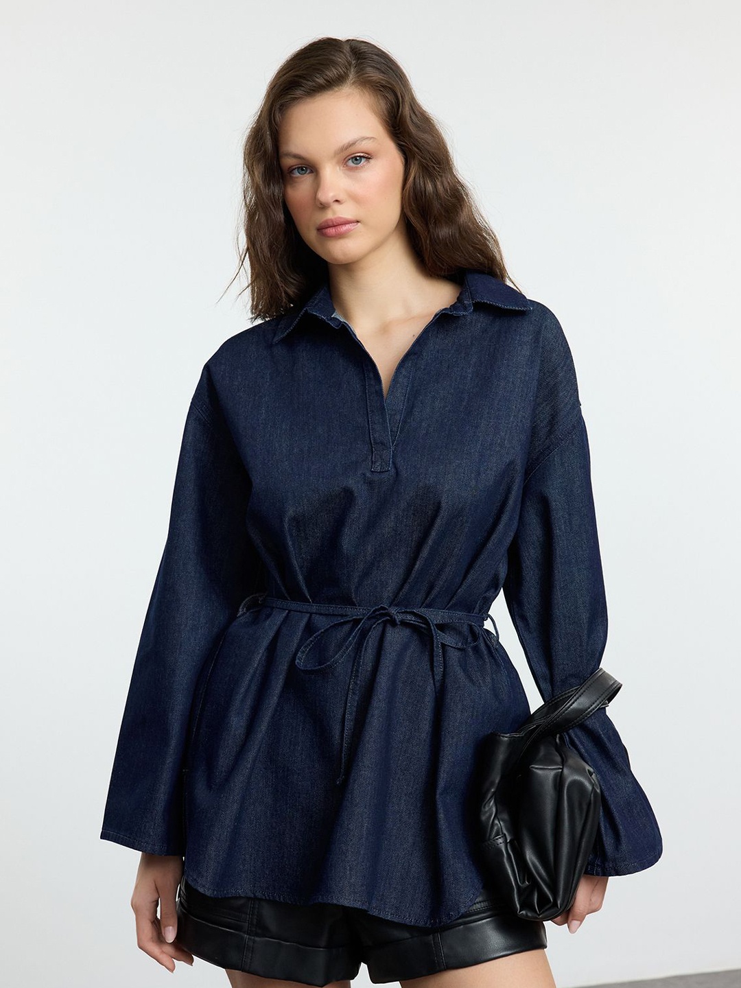 

Trendyol Women Solid Long Sleeves Pure Cotton Relaxed Fit Longline Shirt, Navy blue