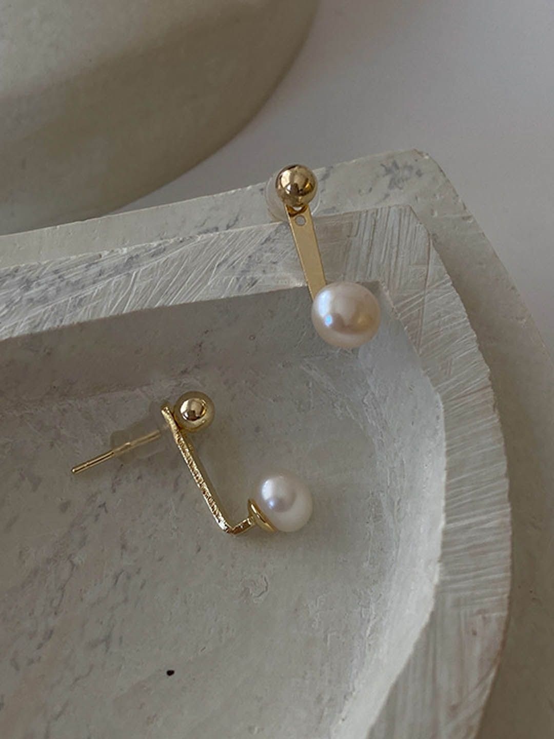 

StyleCast Artificial Stones Beaded Contemporary Shaped Studs, Gold