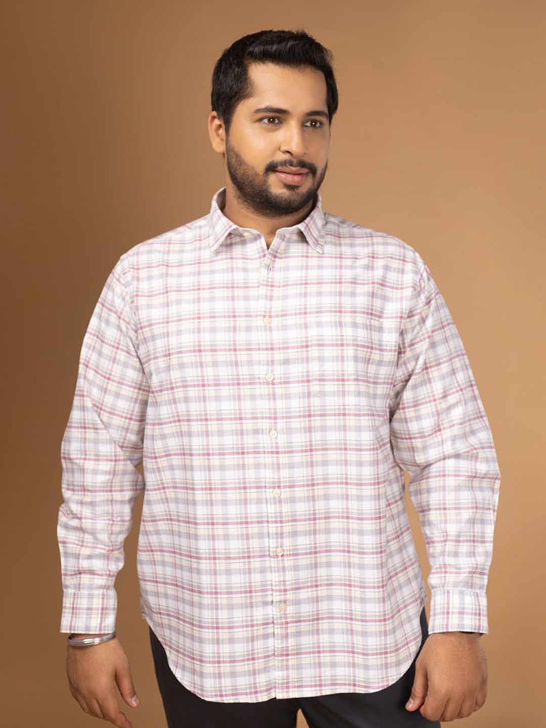 

Sizeupp Men Plus Size Standard Fit Spread Collar Checked Cotton Casual Shirt, White