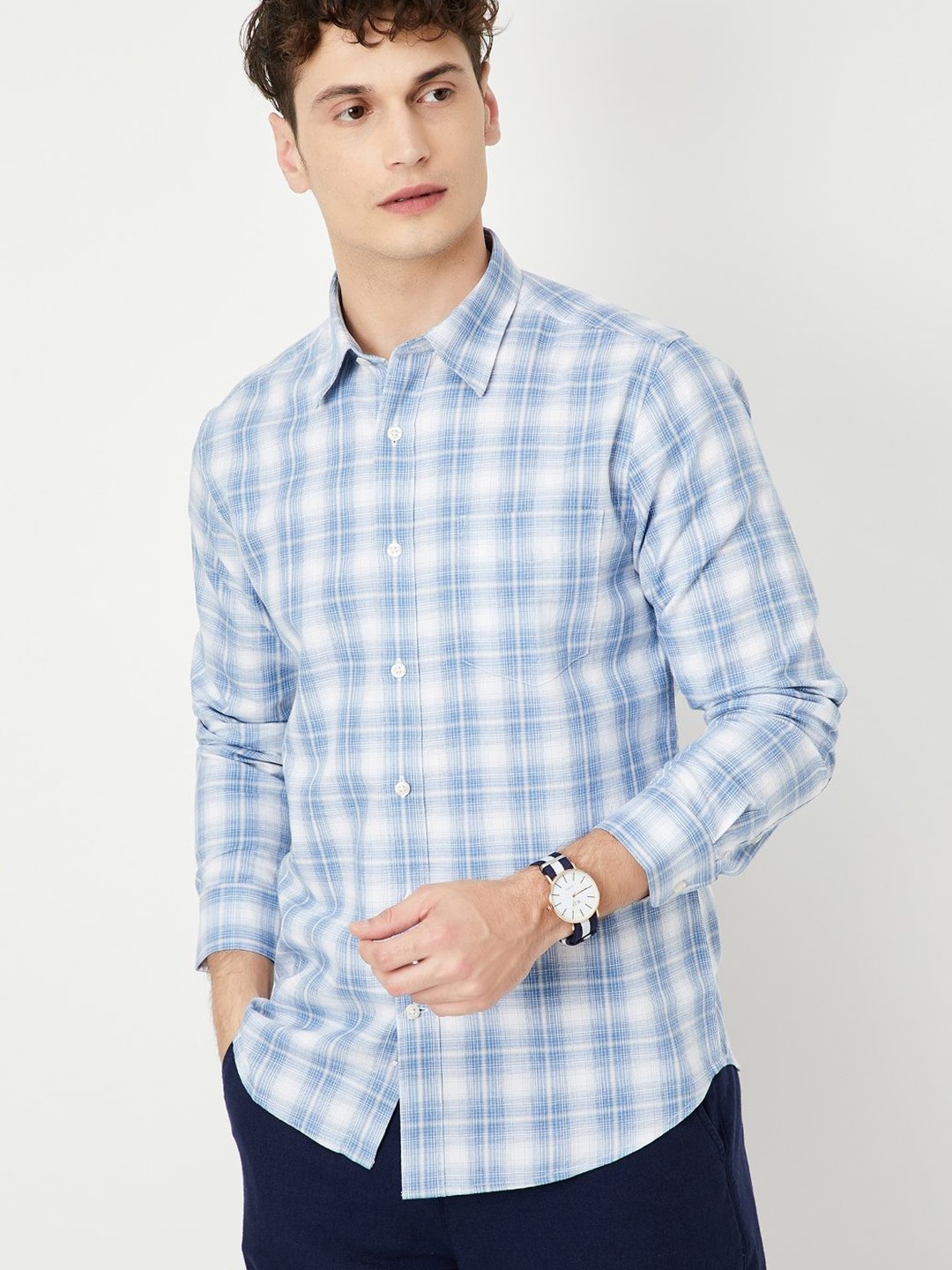 

max Men Spread Collar Tartan Checked Cotton Casual Shirt, Blue