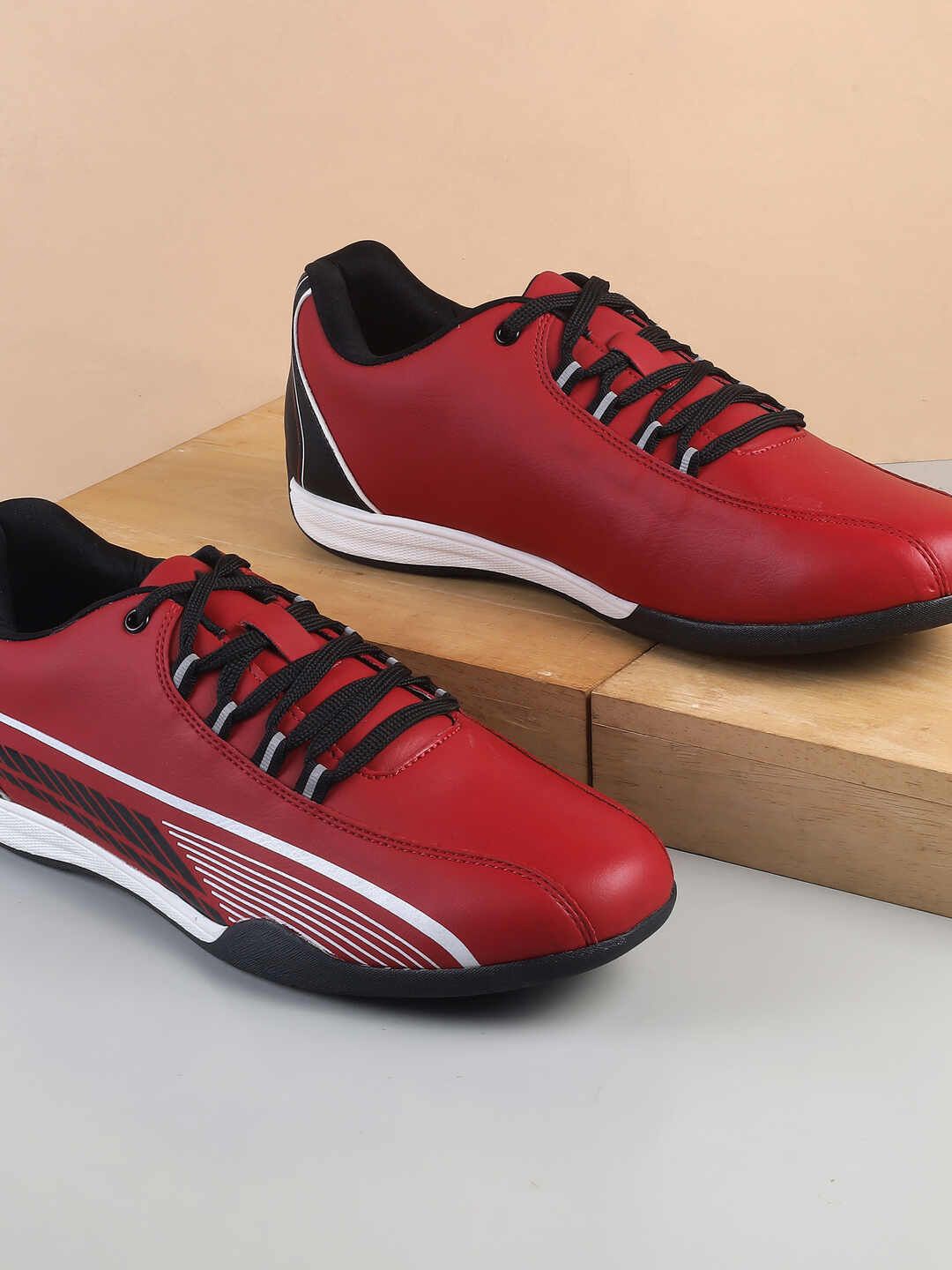 

Metro Men Sneakers, Red