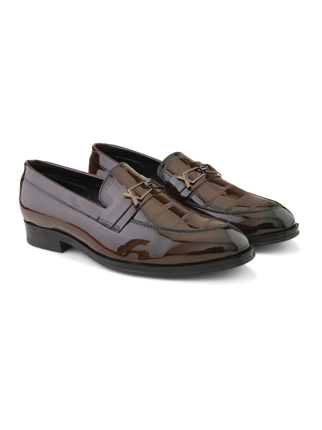 

INVICTUS Men Textured Round Toe Formal Loafers, Brown