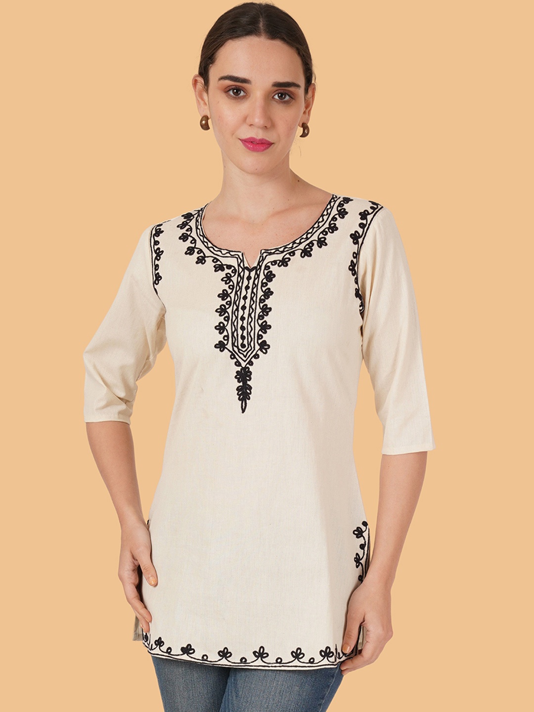 

Brownverse Floral Embroidered Pure Cotton Straight Kurti, Off white