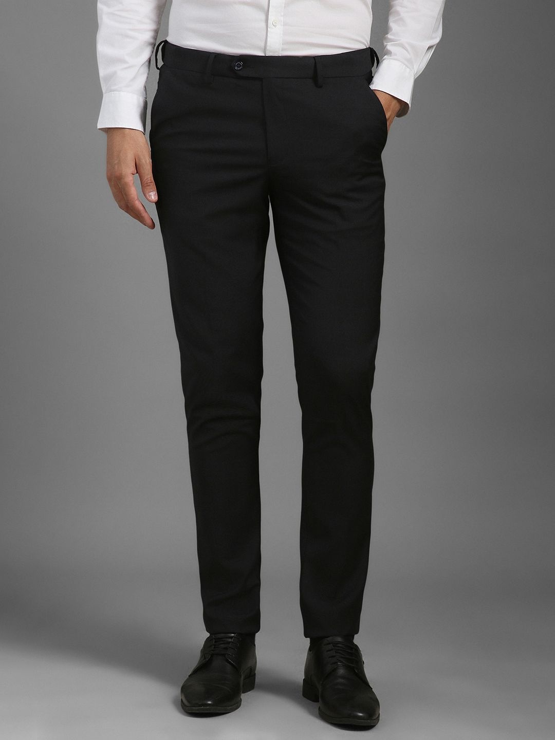 

Louis Philippe Men Slim Fit Trousers, Black