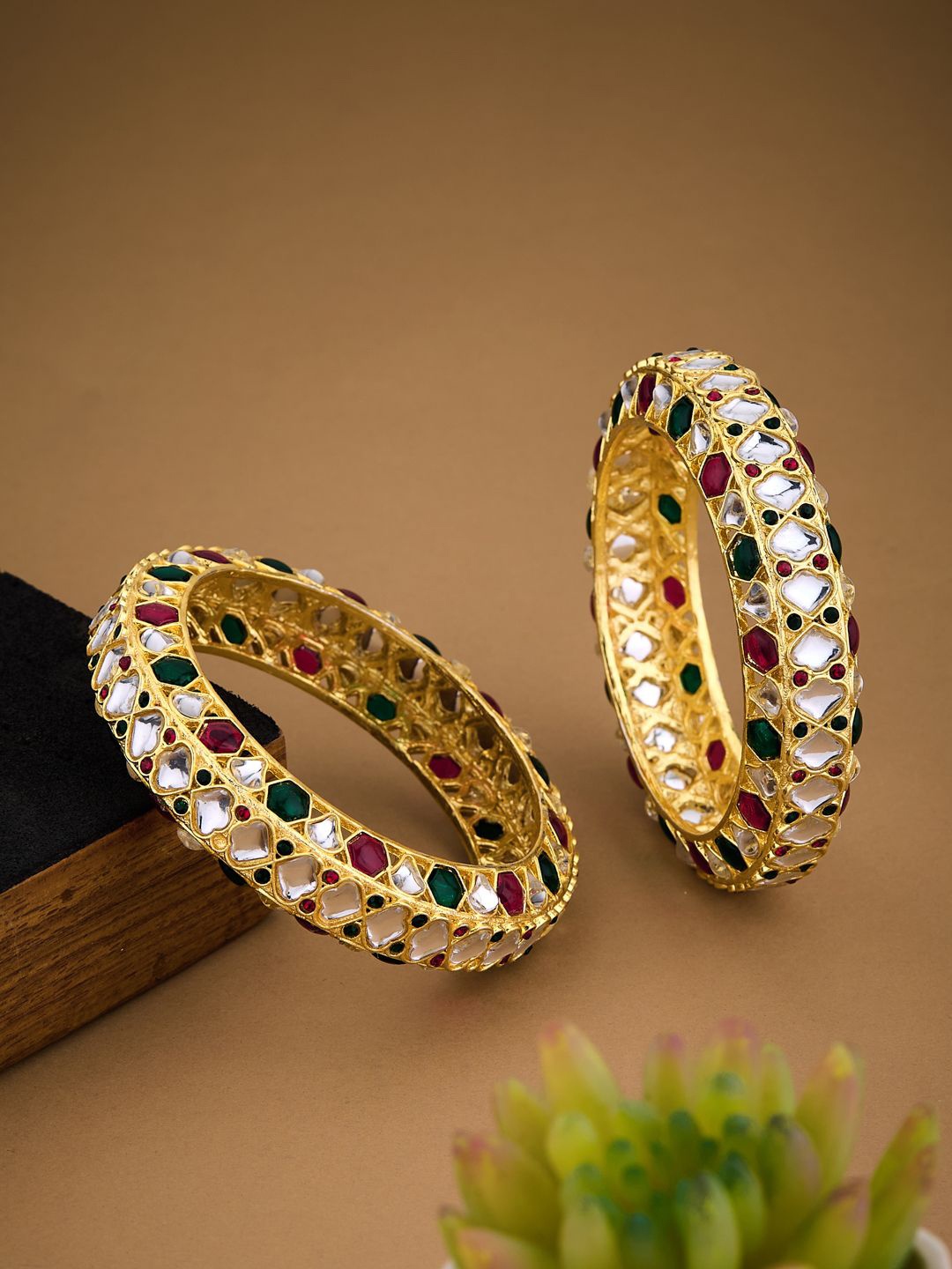 

Atibelle Set of 2 Gold Plated Kundan Studded Textured Bangles