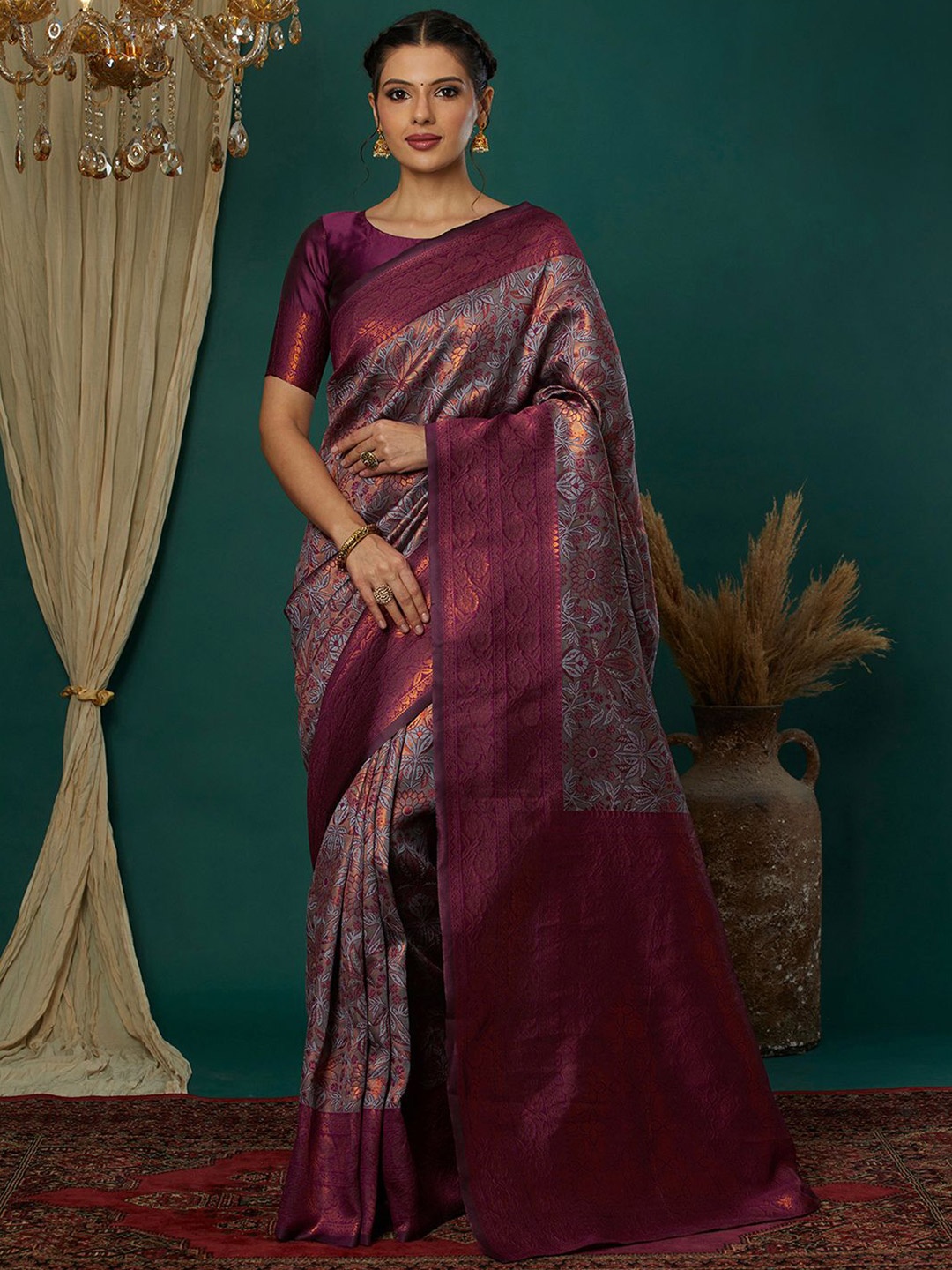 

Mitera Ethnic Motifs Zari Silk Blend Banarasi Saree, Grey