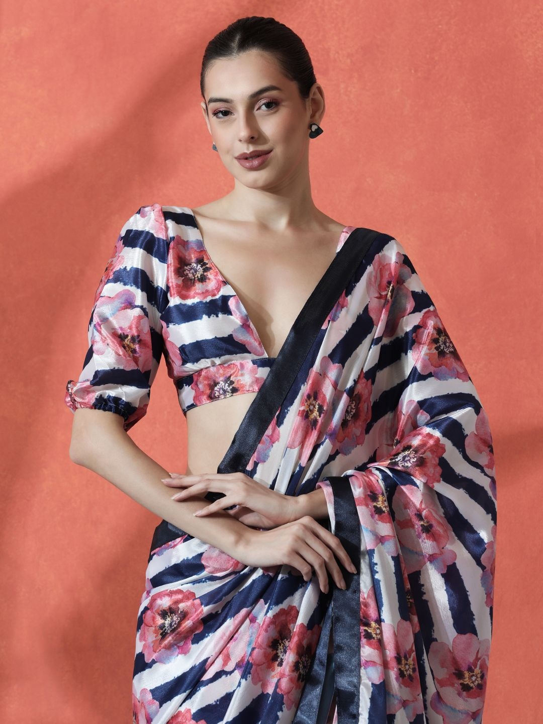 

Sangria Ready to wear Satin Floral Digital Printed Saree, White