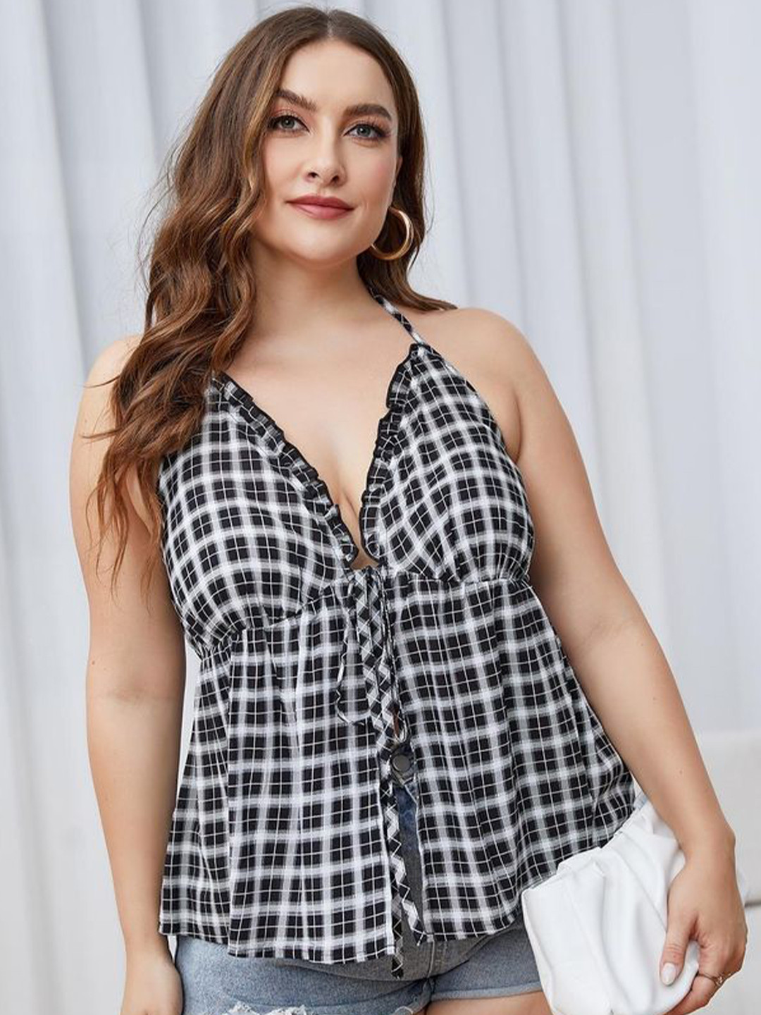 

LULU & SKY Checked Empire Top, Black