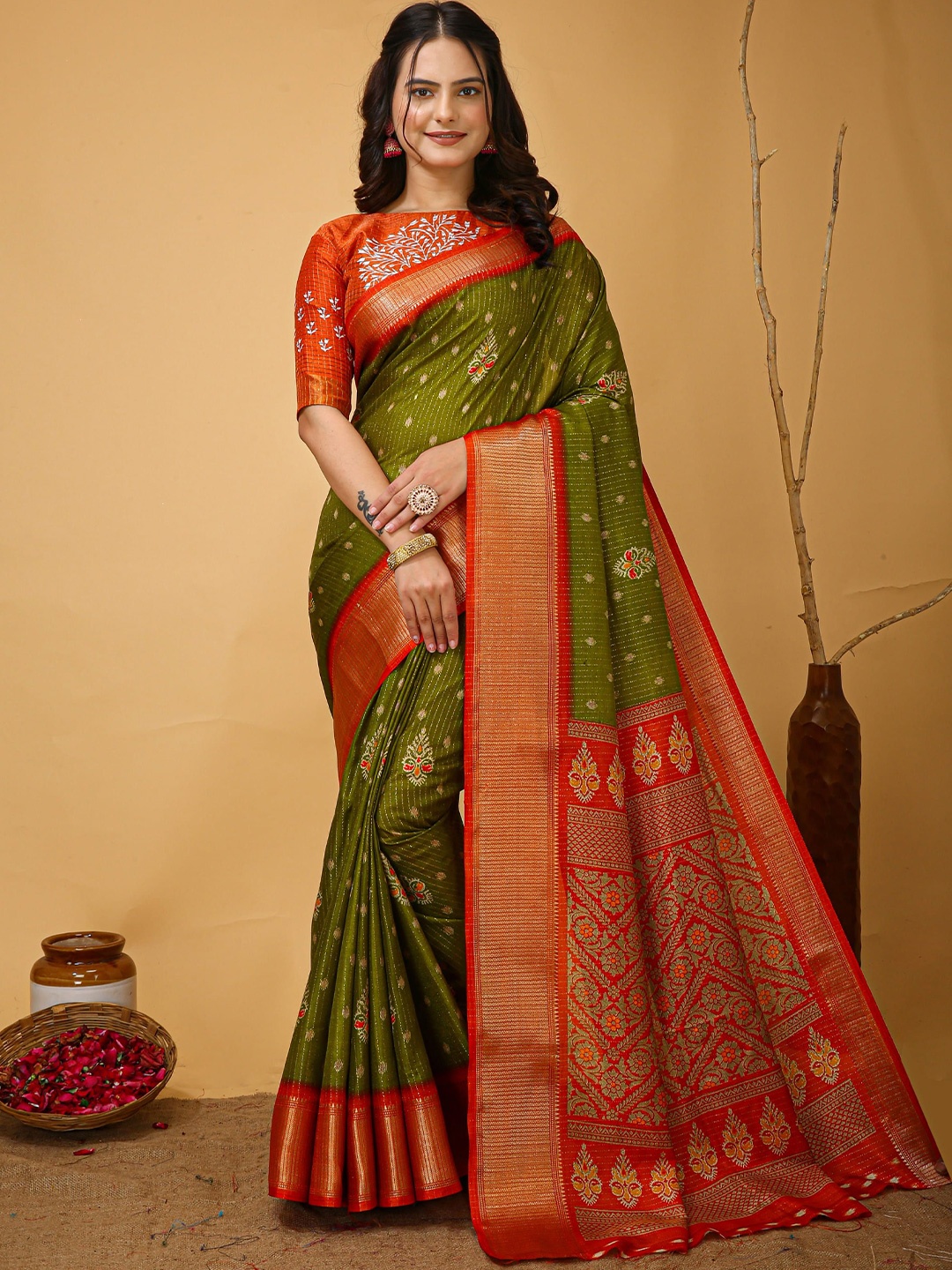 

KAYOMMI Kalamkari Zari Kanjeevaram Saree, Green