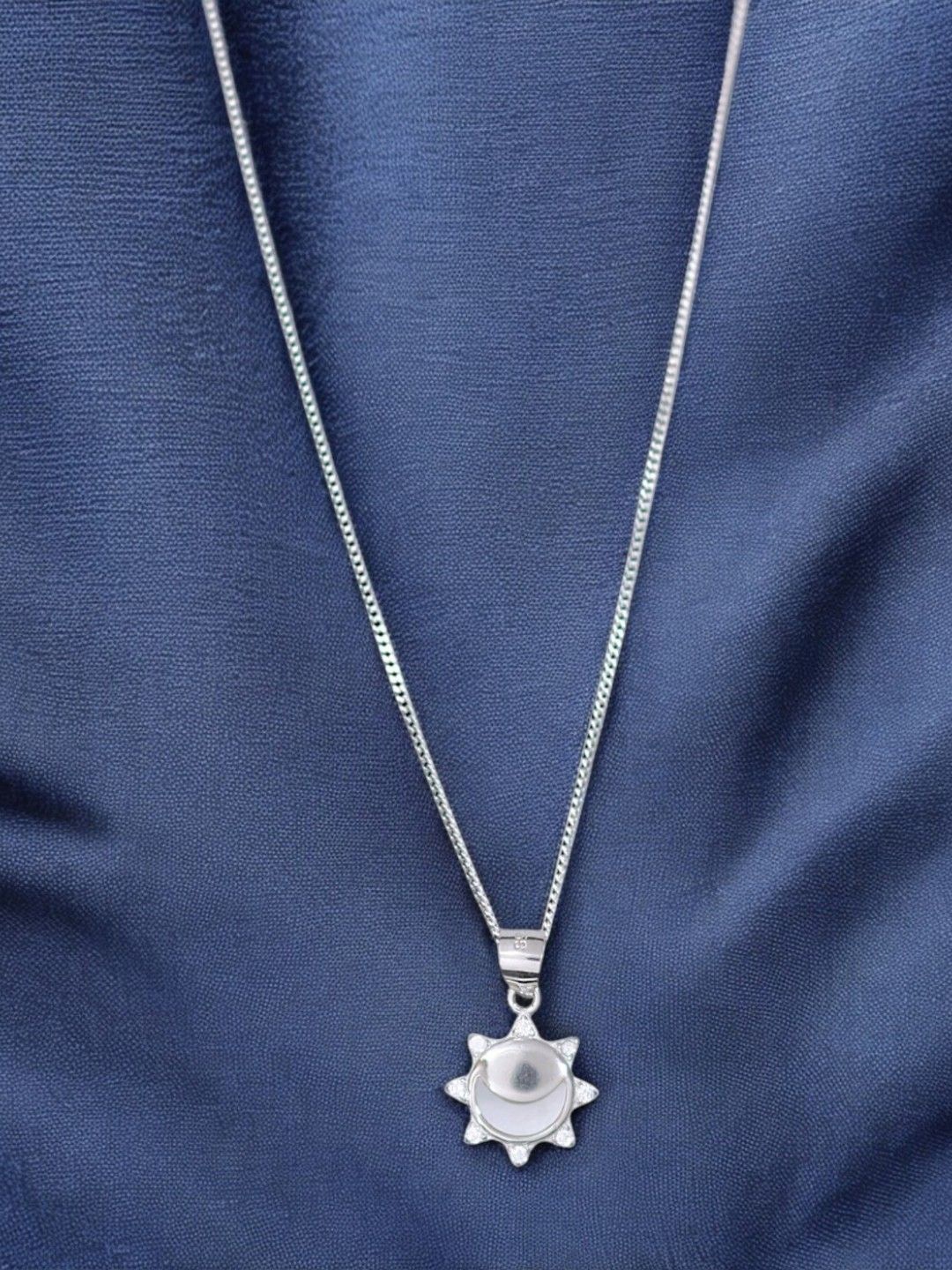 

Taraash Silver-Plated Teardrop Shaped Pendants with Chains