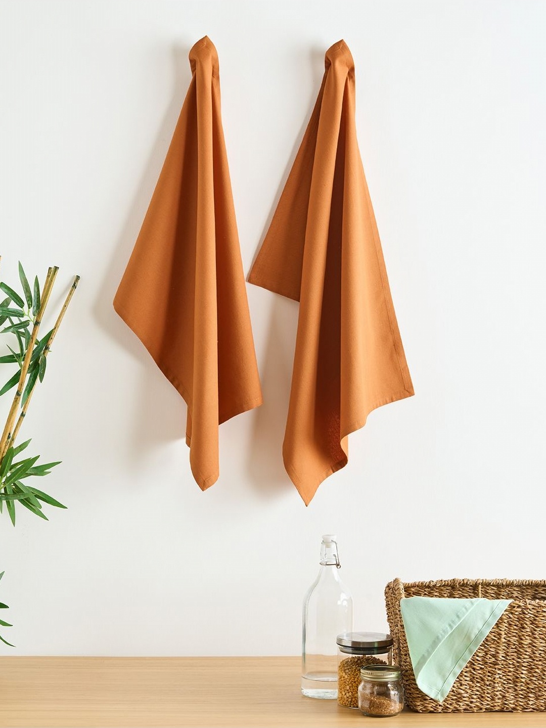 

SKANDA FAB Cinnamon-Brown 2 Pieces Pure Cotton Kitchen Towels, Camel brown