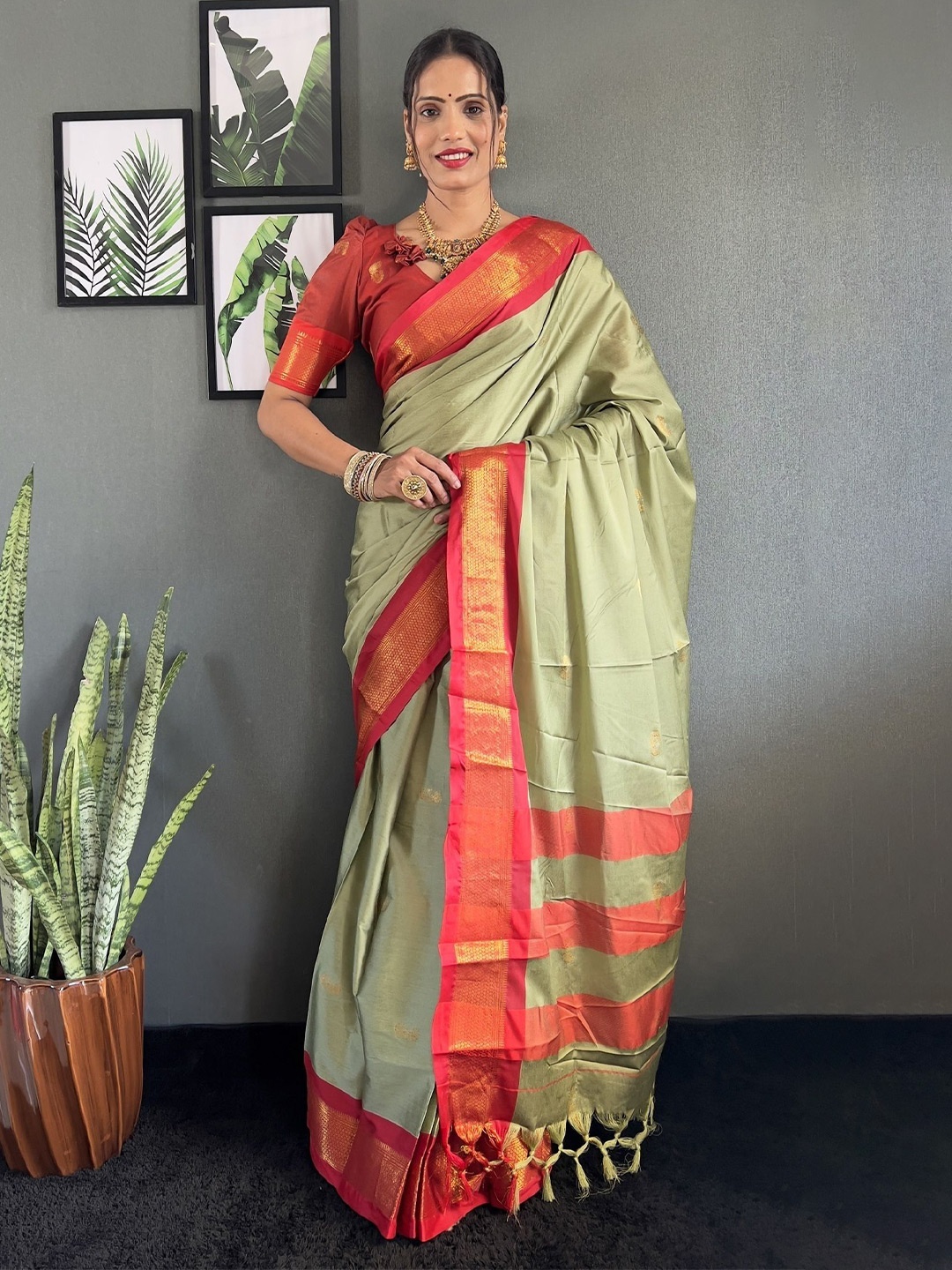 

A TO Z CART Woven Design Zari Kanjeevaram Saree, Fluorescent green