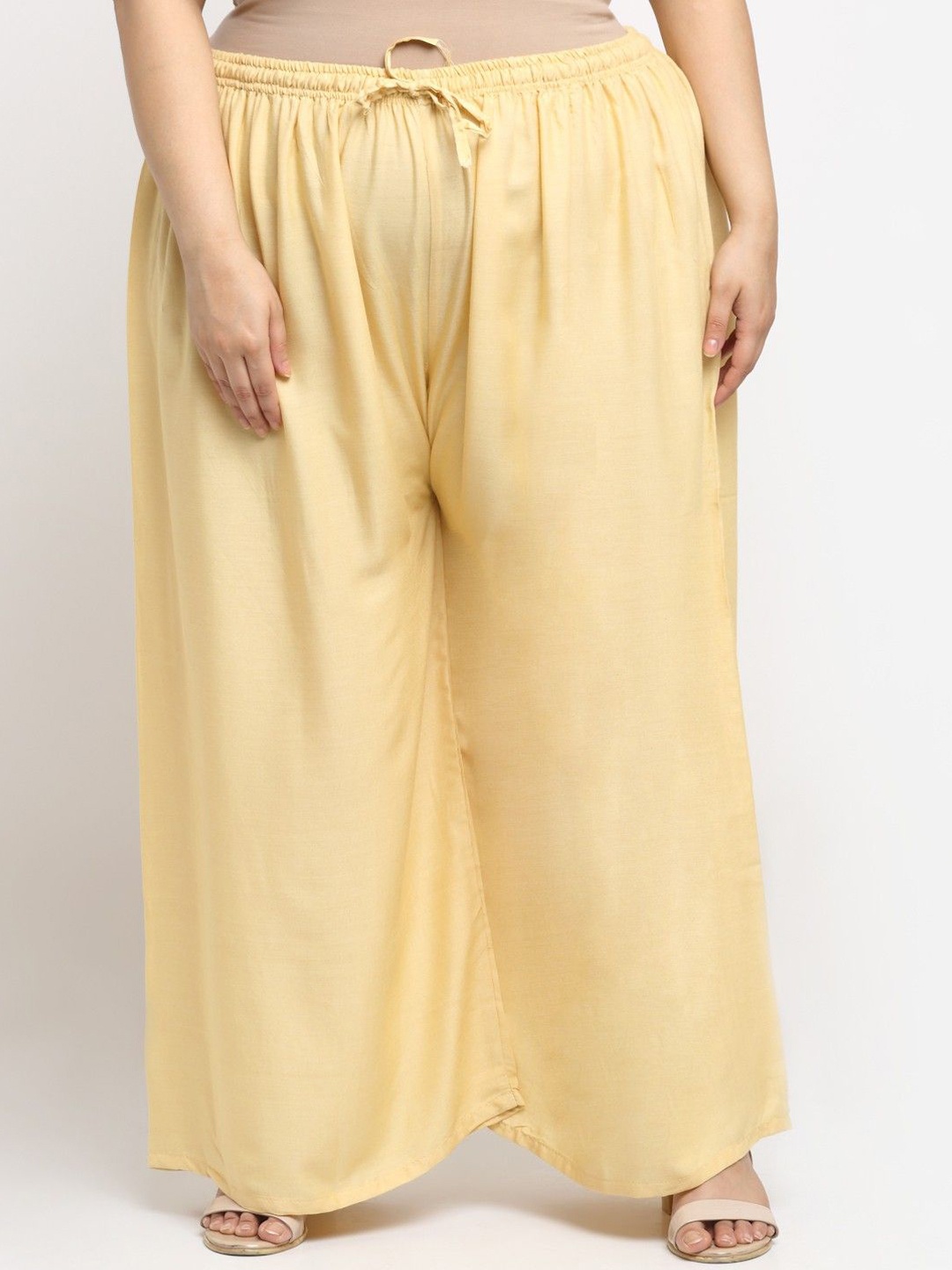 

STYLE PREZONE Women Relaxed Flared Pleated Trousers, Cream