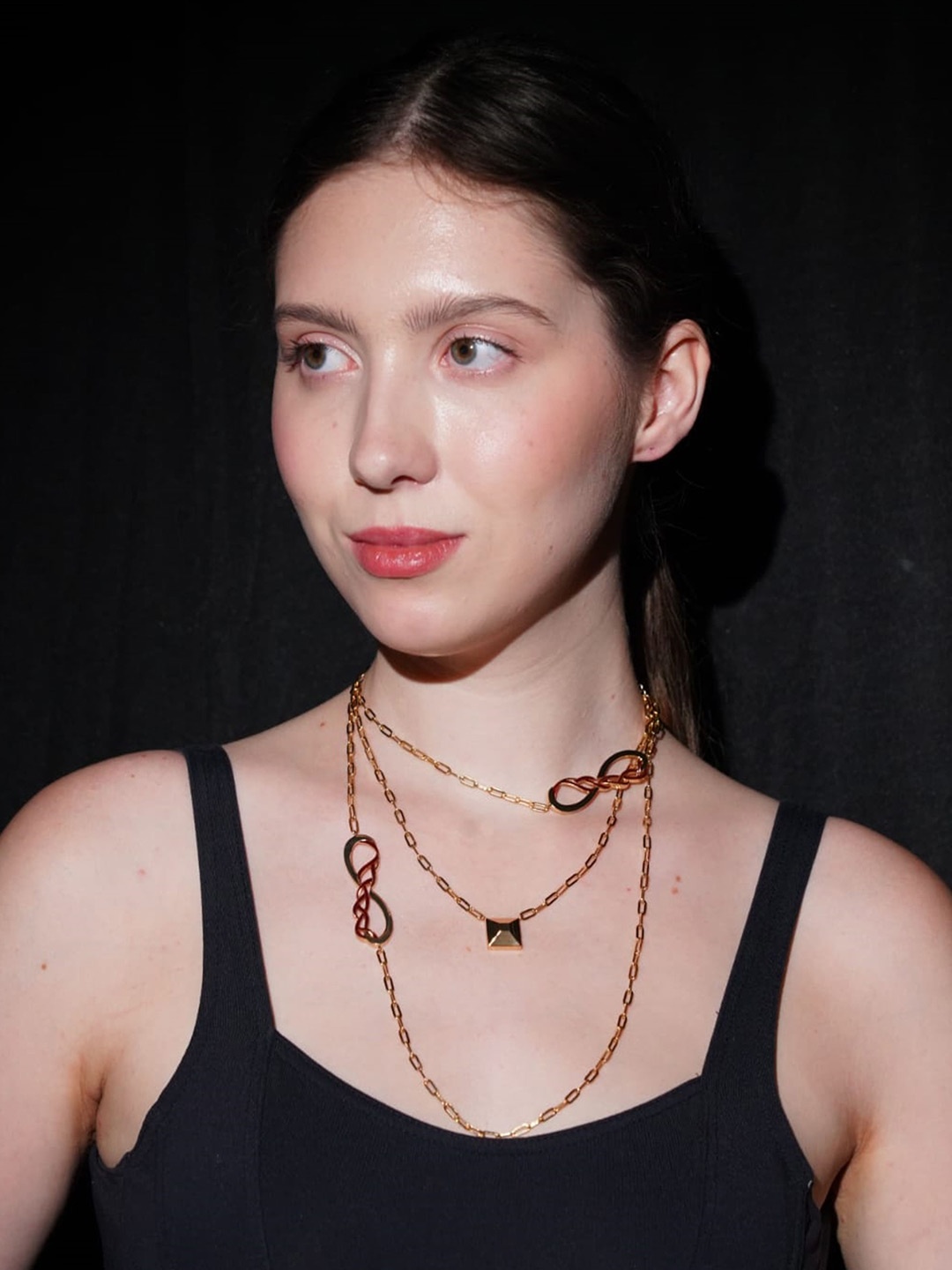 

GAURISH BESPOKE JEWELLERY Brass Gold-Plated Necklace