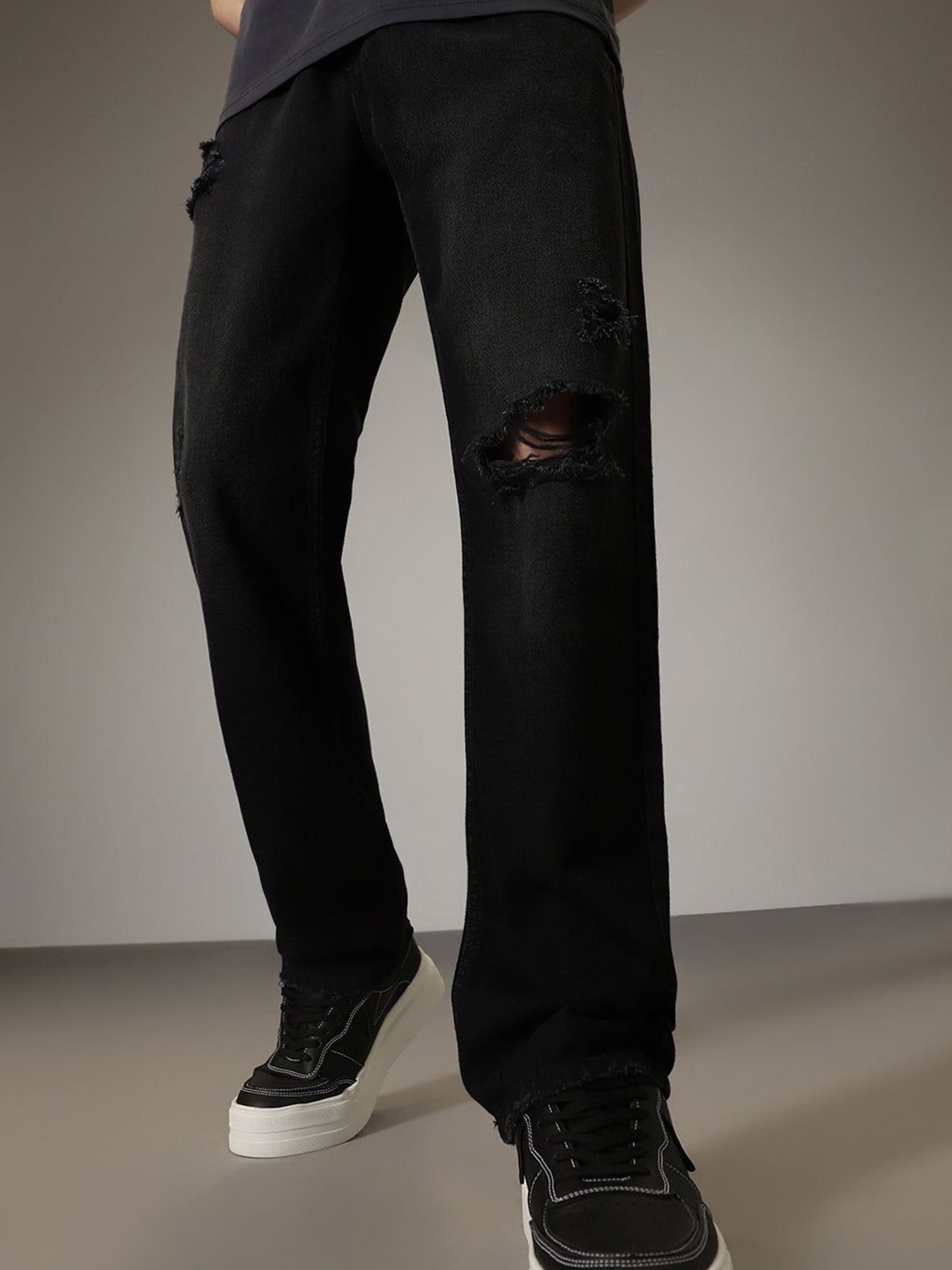 

Banana Club Men Straight Fit Slash Knee Stretchable Jeans, Black