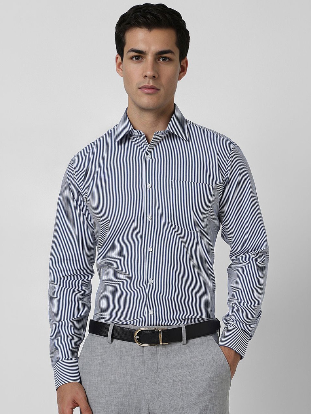 

Van Heusen Men Slim Fit Spread Collar Vertical Striped Cotton Formal Shirt, Blue