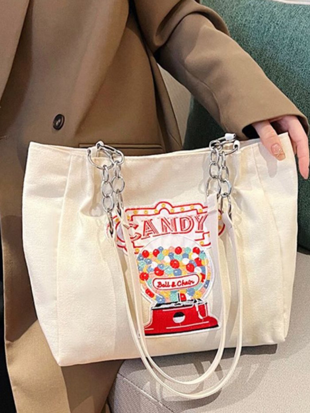 

StyleCast Women Graphic Printed Structured Tote Bag, White
