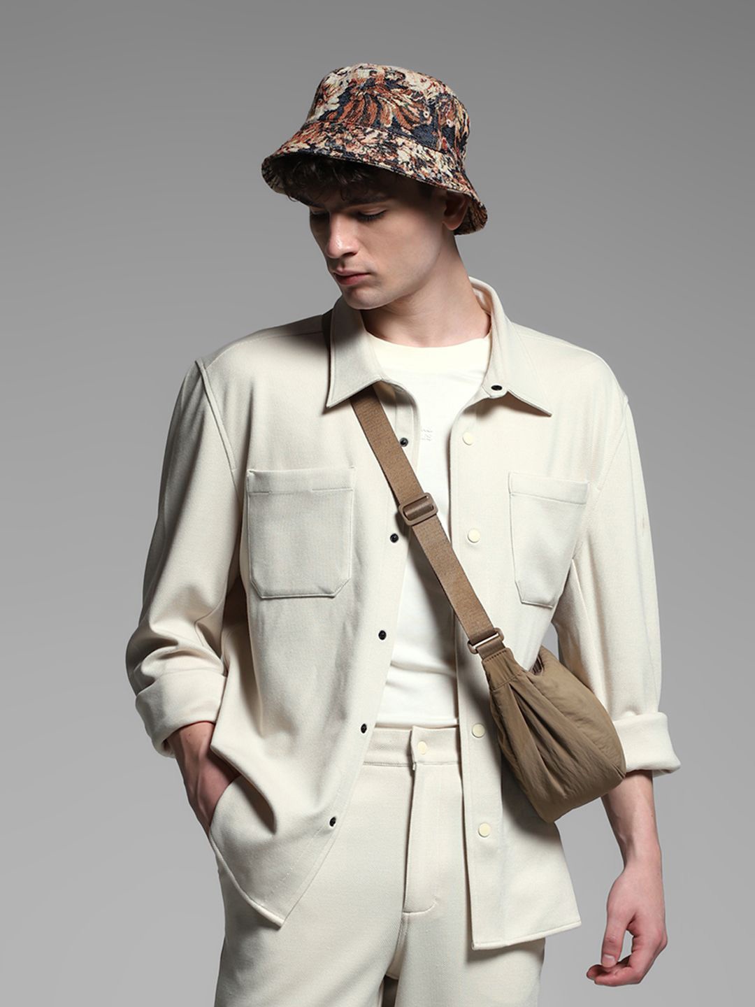 

Jack & Jones Men Oversized Fit Spread Collar Solid Casual Shirt, Beige